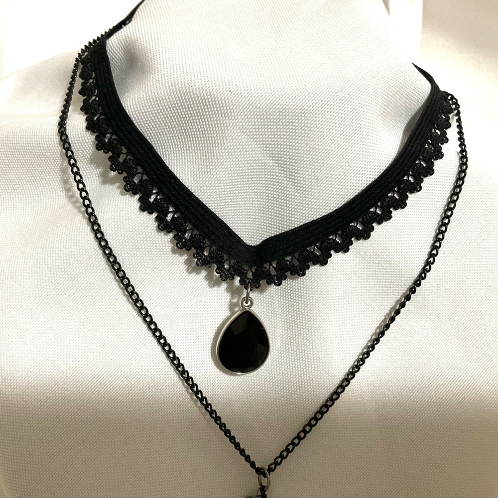 Black Glass Pendant on Stretchy Lace Choker & Black Tasseled Chain - Picture 2 of 4